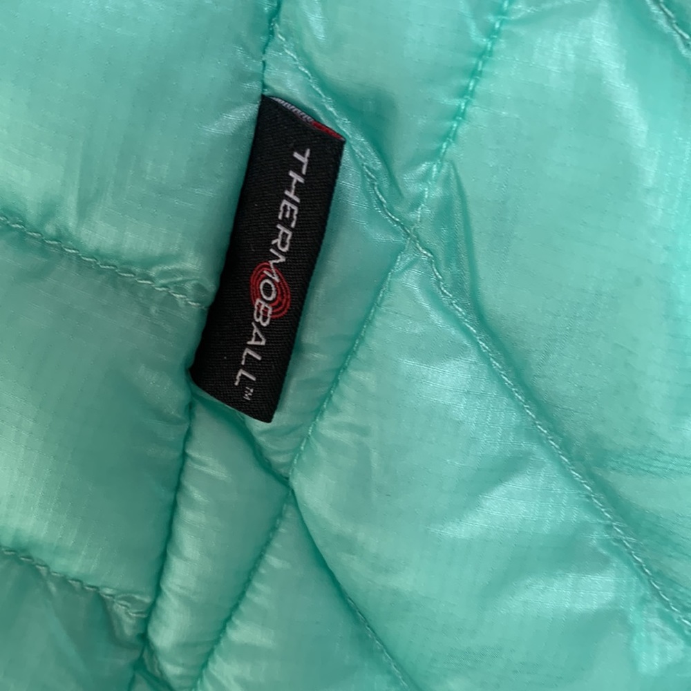 ‼️SOLD‼️The North Face Thermoball Green Vest - Picture 7 of 13